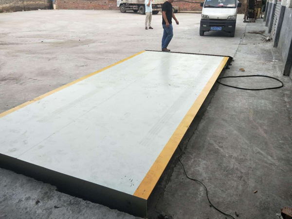 洛陽伊川山連山農貿市場2.2x5m 20噸電子地磅施工案例