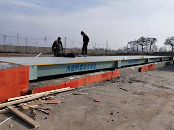 商丘市柘城縣城關(guān)鎮(zhèn)石料廠18m-200噸地磅