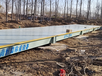 濮陽市清豐縣北環(huán)建材18m-200噸地磅