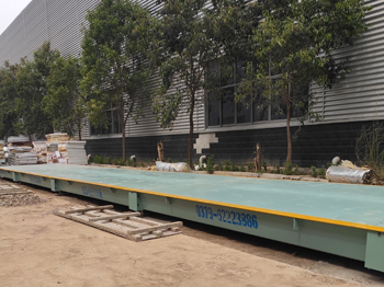 原陽(yáng)縣鄭通鋼結(jié)構(gòu)18m-200噸數(shù)字地磅