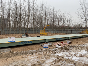 濮陽縣金堤河大橋商砼站200噸地磅施工案例