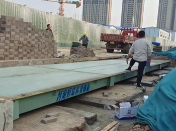 河南省建筑集團(tuán)東悅水岸項(xiàng)目100噸地磅