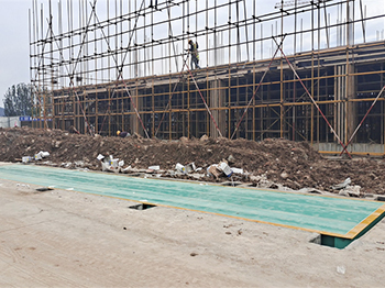 陜西澤豐建工:南陽淅川師范項目100噸地磅